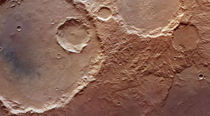 A complex martian landscape in the ‘Land of the Sirens’