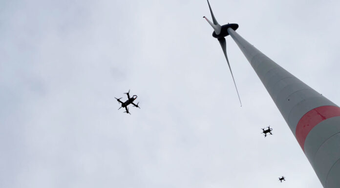 DLR measures flow phenomena around wind turbines with a swarm of drones
