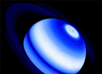 Hubble Discovers Saturn's Rings Warming Its Atmosphere