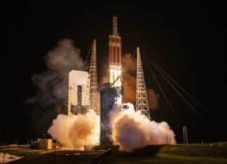 ULA Launches Penultimate Delta IV Heavy Rocket with Success
